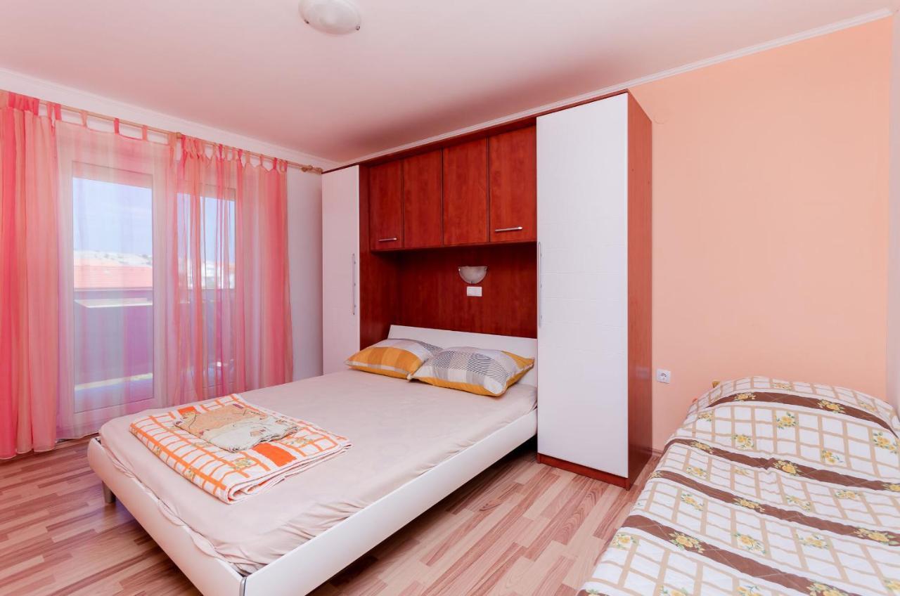 Apartments Rajka Lopar Ngoại thất bức ảnh