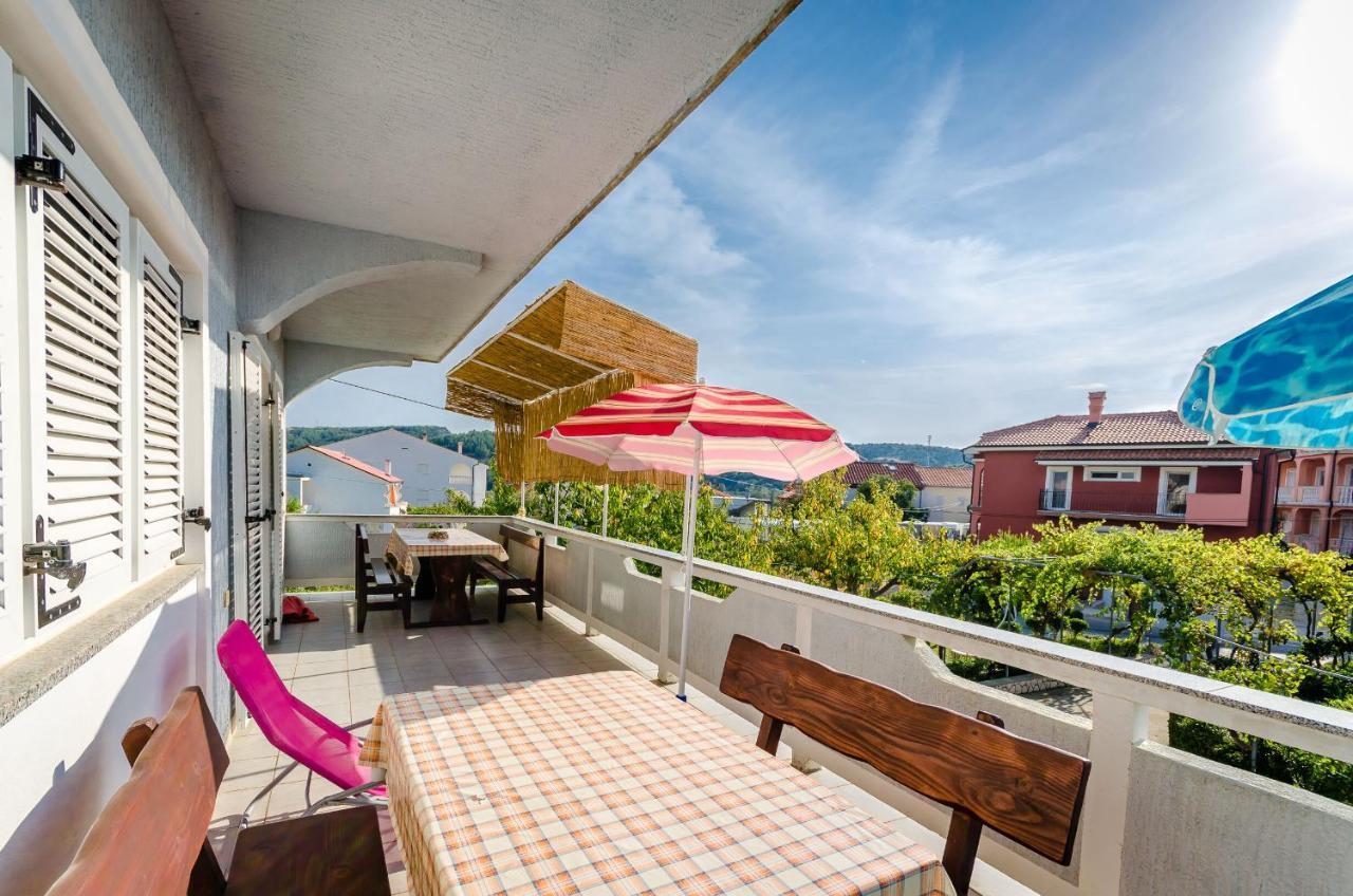 Apartments Rajka Lopar Ngoại thất bức ảnh