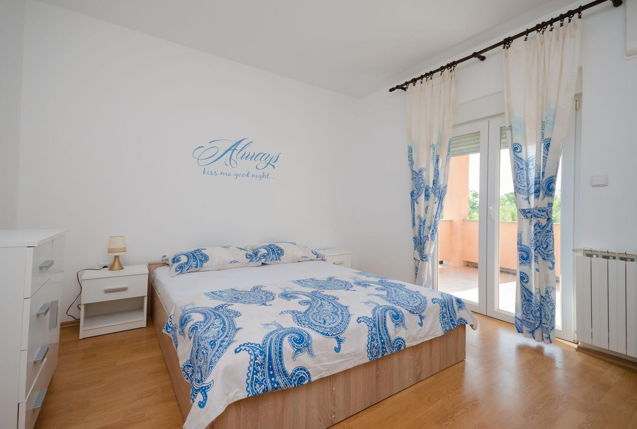 Apartments Rajka Lopar Ngoại thất bức ảnh